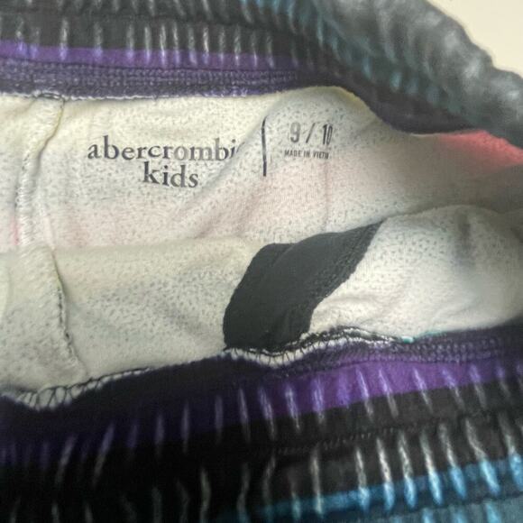 Abercrombie Kids Size 9/10 Velour Rainbow Stripe Running Shorts Velvet - Picture 3 of 4